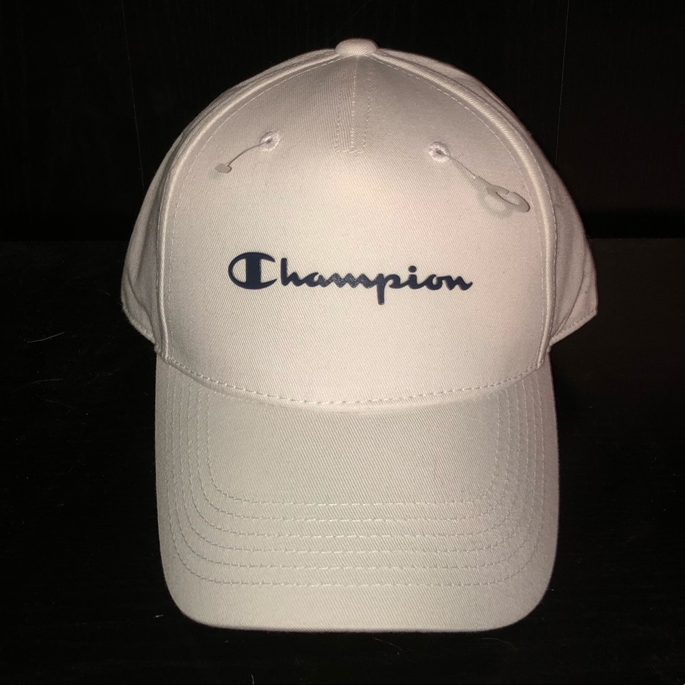Champion whit, navy blue script hat